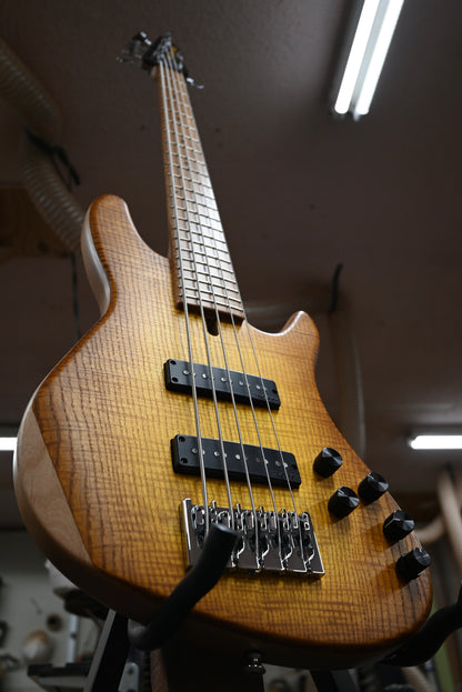 Felton USA Alpha 5-O